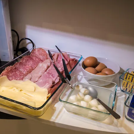 Alojamento de Acomodação e Pequeno-almoço Elegance 4*