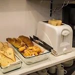 住宿加早餐酒店 Elegance 陶尔米纳