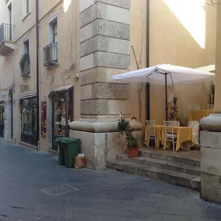 Bed & Breakfast Elegance