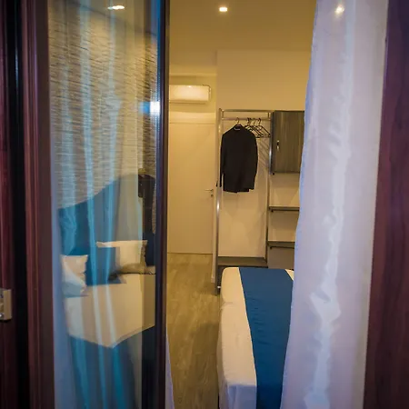 Elegance 4*