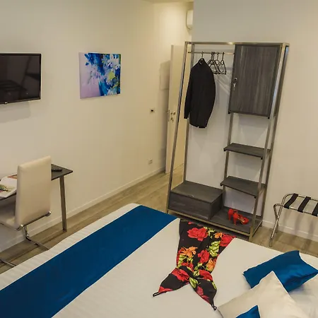 Elegance 4*