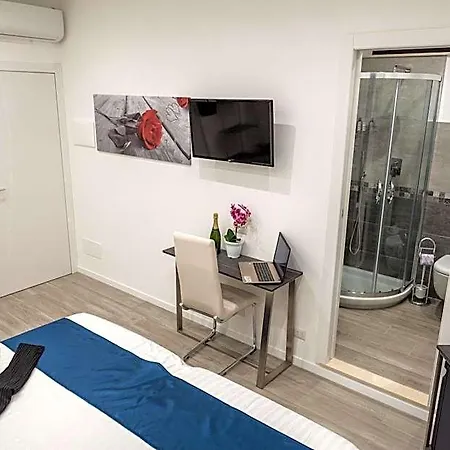 Elegance 4*