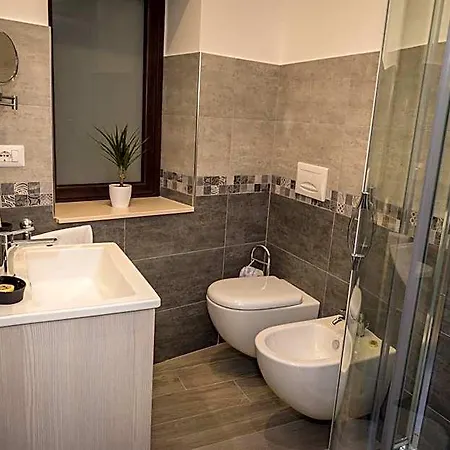 Elegance Bed & Breakfast 4*