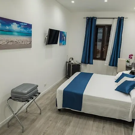 Elegance Bed and breakfast 4*