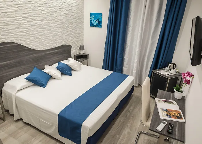 Elegance Bed and Breakfast 4*