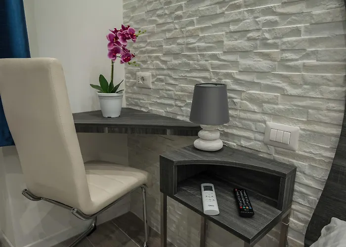 Elegance 陶尔米纳