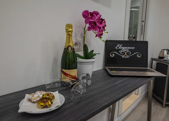 Elegance 4* Ταορμίνα