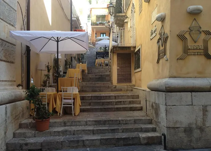 Elegance 4* 陶尔米纳