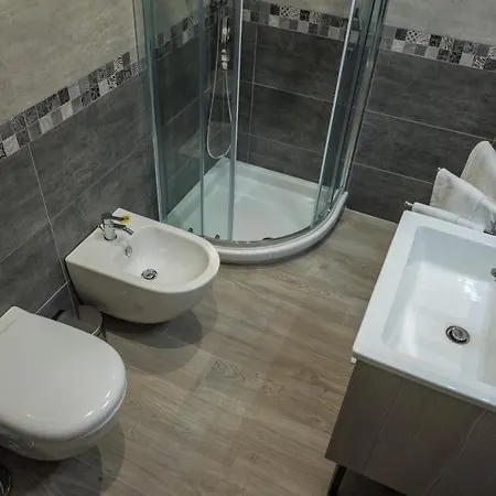Bed & Breakfast Elegance 2*