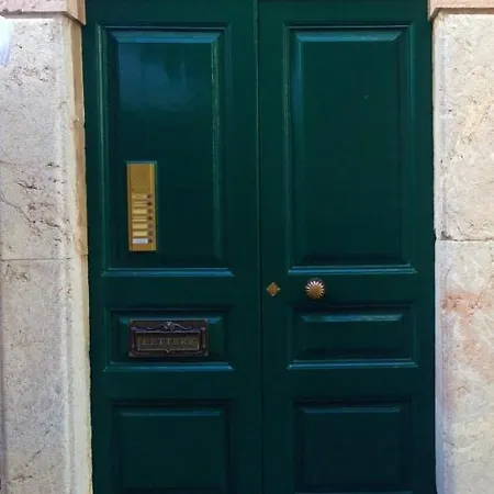 Elegance 2*