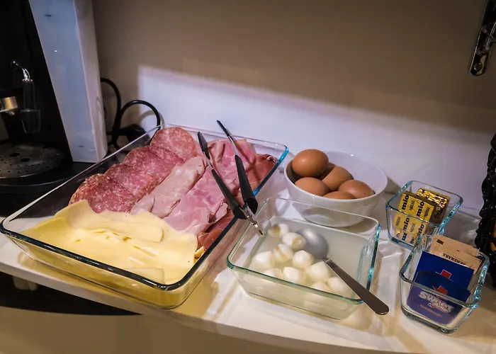 住宿加早餐酒店 Elegance 4*